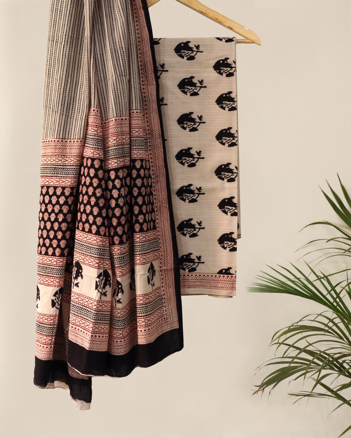 Off White-Black Leaf Butta Bagh Print Suit