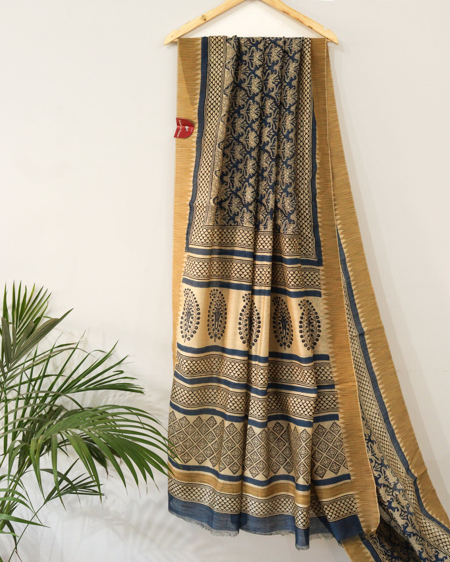 Beige-Blue Bagru Print Maheshwari Saree