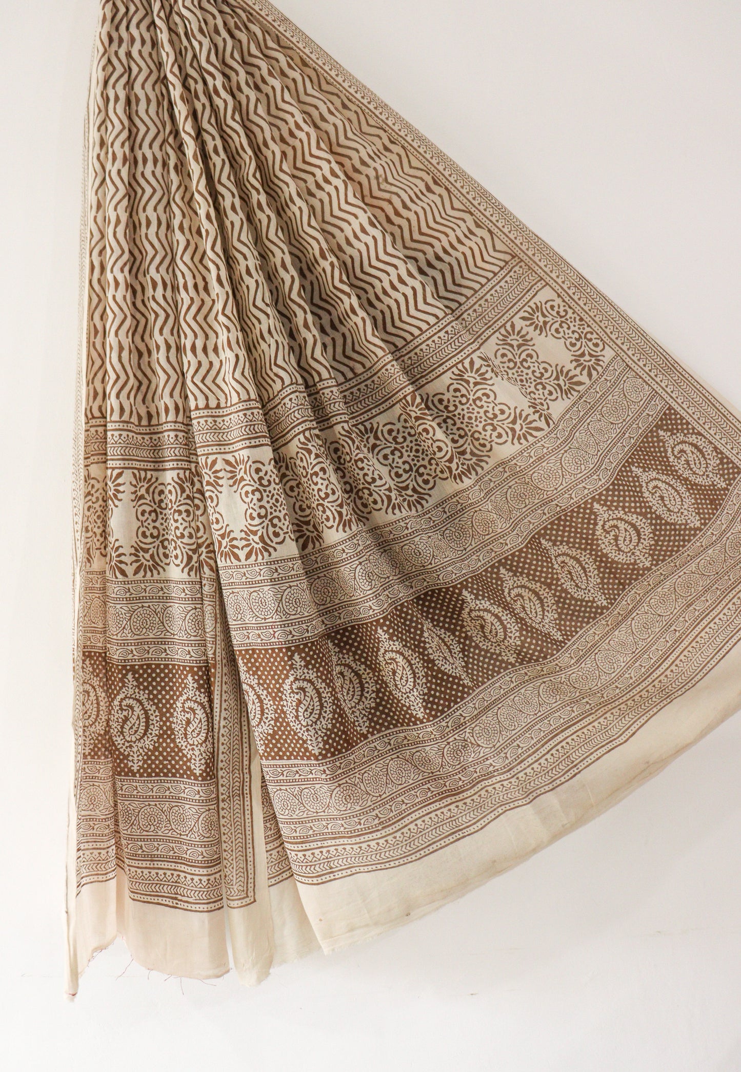 Black ochre cotton bagh