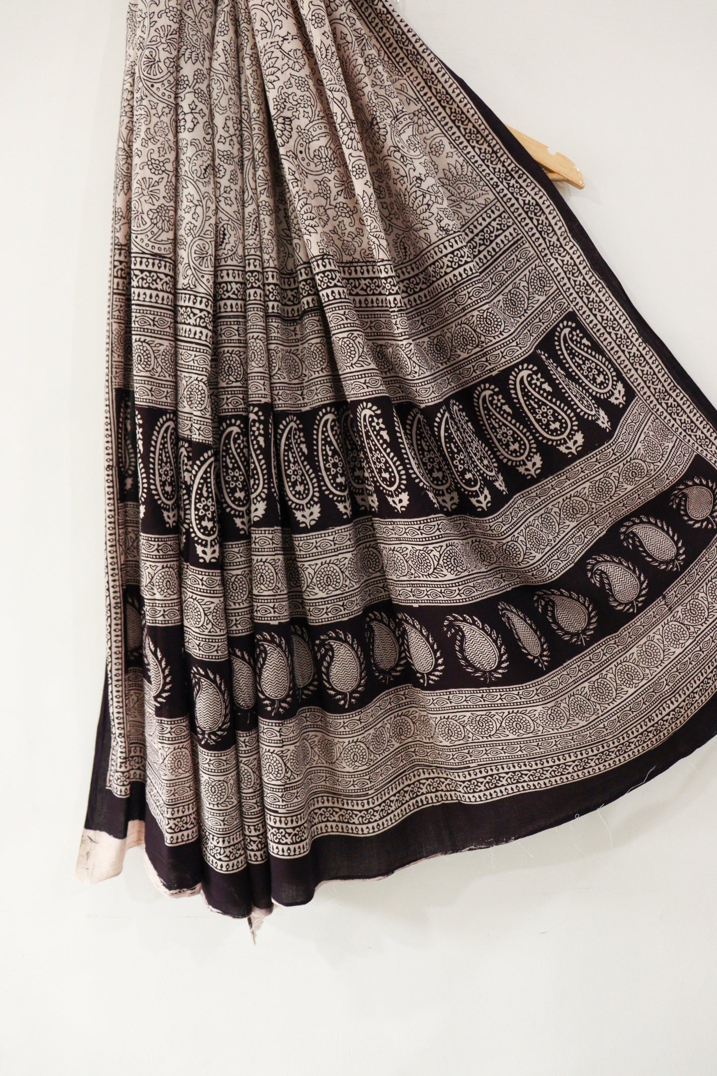 Black off white white paisely bagh suit