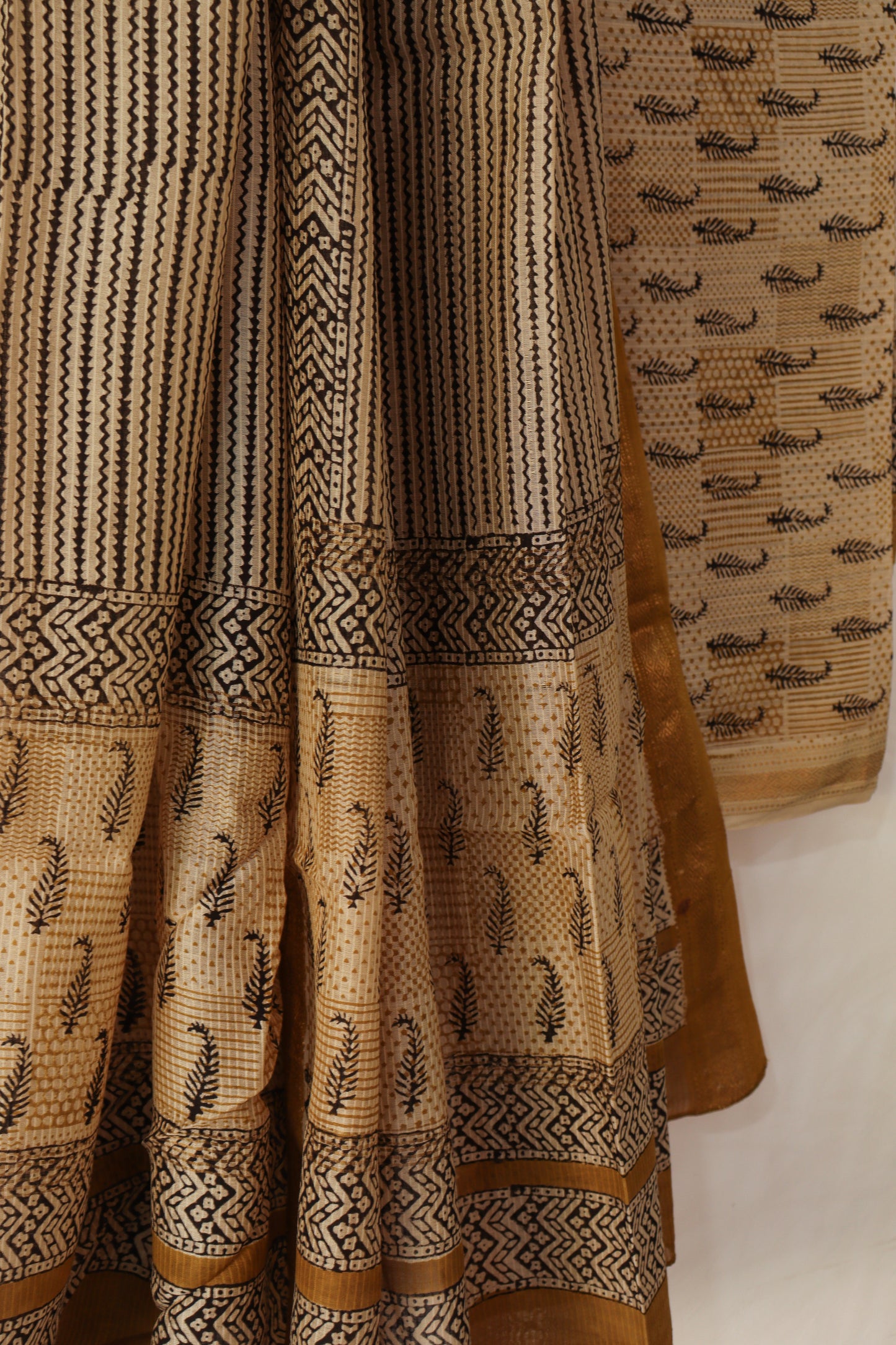 Beige Ochre Bagh Maheshwari Suit