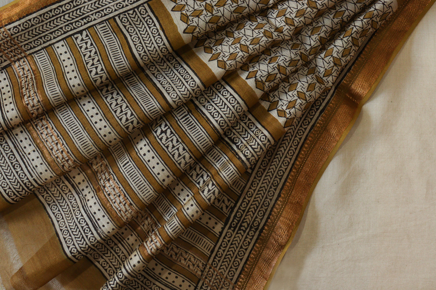 Beige -Ochre Bagru Print Maheshwari Saree