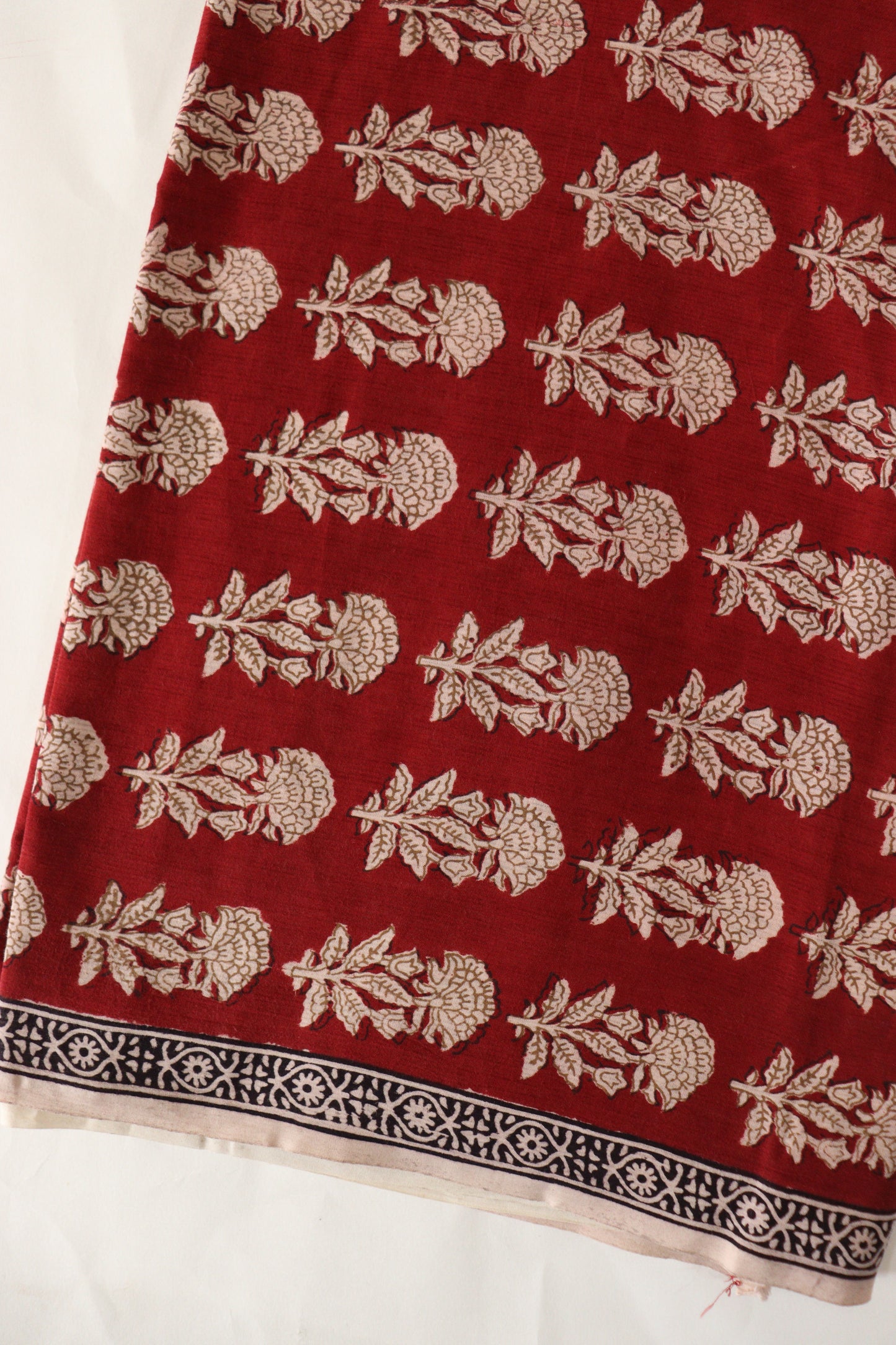 Marigold maroon cotton bagh
