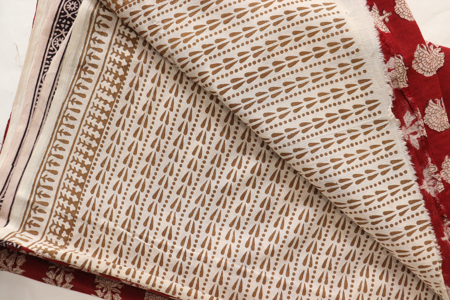 Marigold maroon cotton bagh