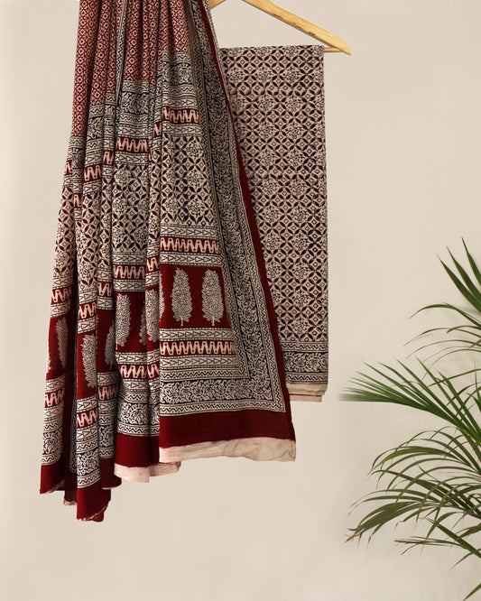 Off white-Maroon Jaal Pattern Bagh Print Suit