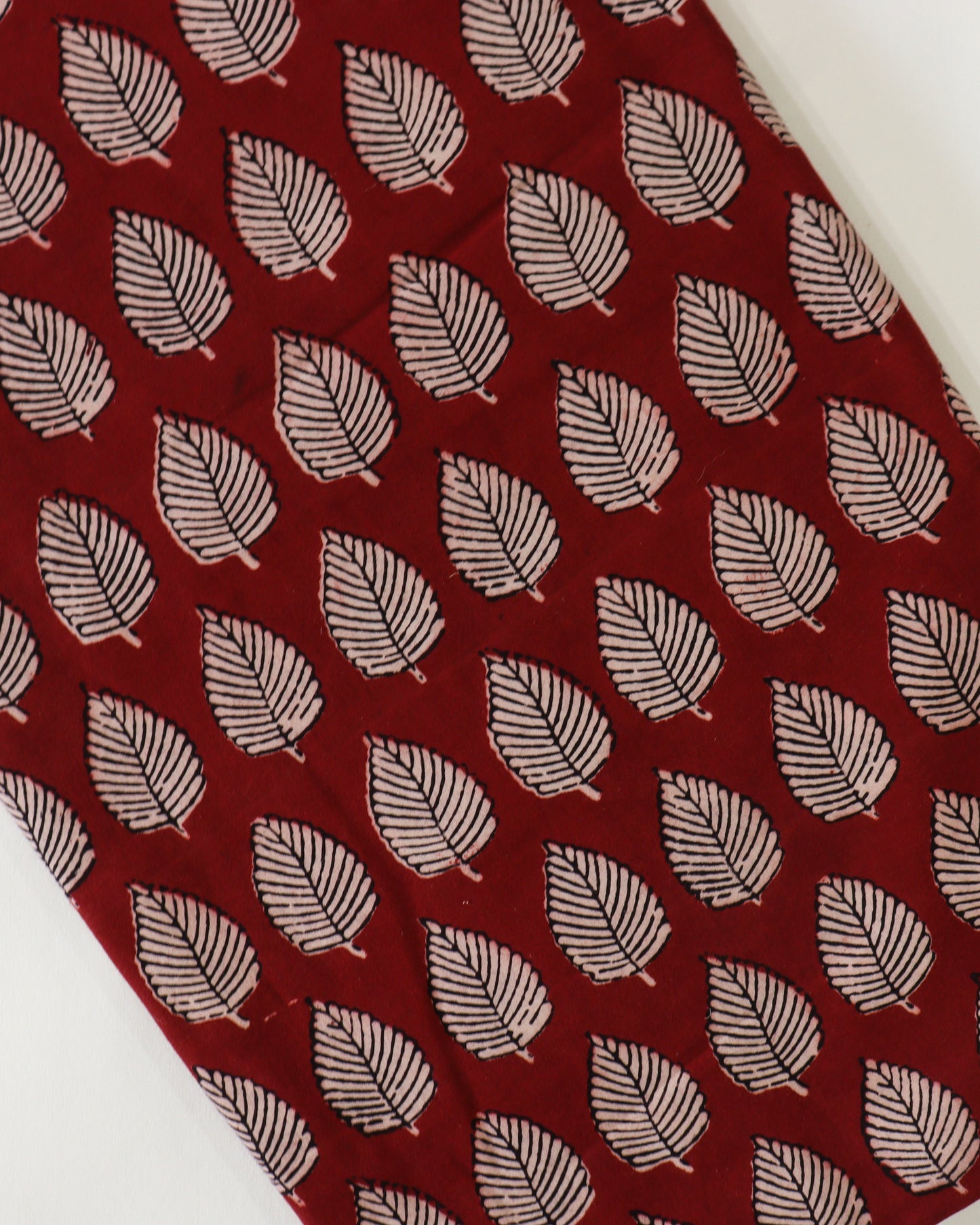 Maroon Leaf Pattern Bagh Print Suit